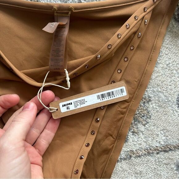 NWT SKIMS Rhinestone Swim Tie Bikini Bottom Size L in Almond - Picture 7 of 8